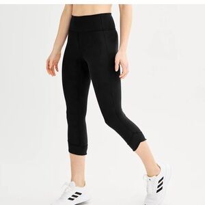 NWT Tek Gear Capri Leggings